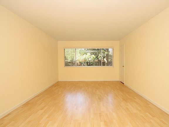 2nd image of 562 Kendall Ave APT 2