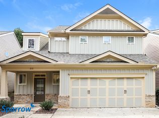 211 Ascott Ln, Woodstock, GA 30189