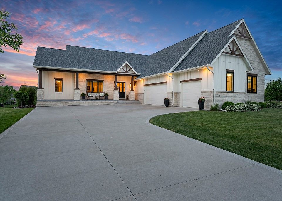 1st image of 1326 NE Tuscany Blvd