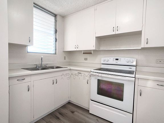 5th image of 412 N Kuakini St APT 306