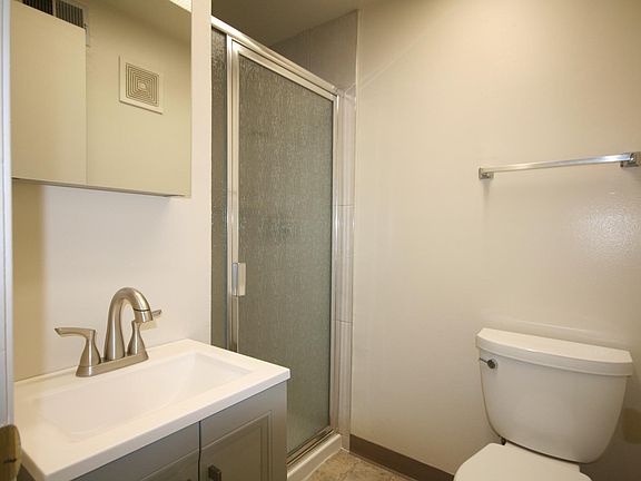 5th image of 1330 Essex Way APT 4