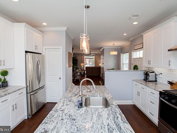 4th image of 510 Kingsley Ct