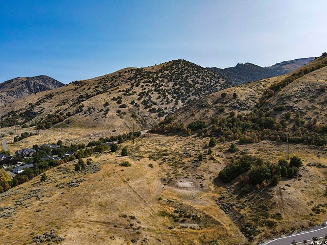 1st image of 1647 Quail Canyon Dr #6