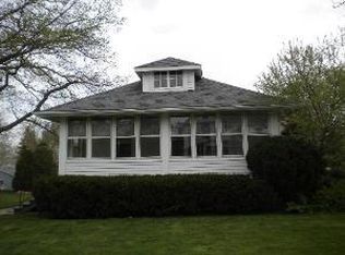 208 S Meadow St, Grant Park, IL 60940