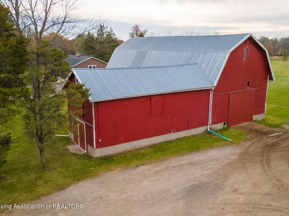 4451 N Williamston Rd, Williamston, MI 48895