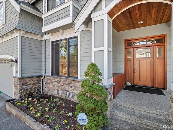 3rd image of 466 148th Ave NE