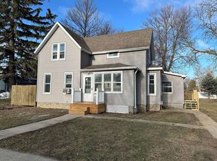 613 11th Ave, Brookings, SD 57006