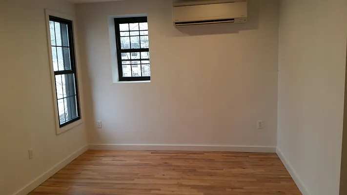 Rented by Lang Realty LLC | media 17