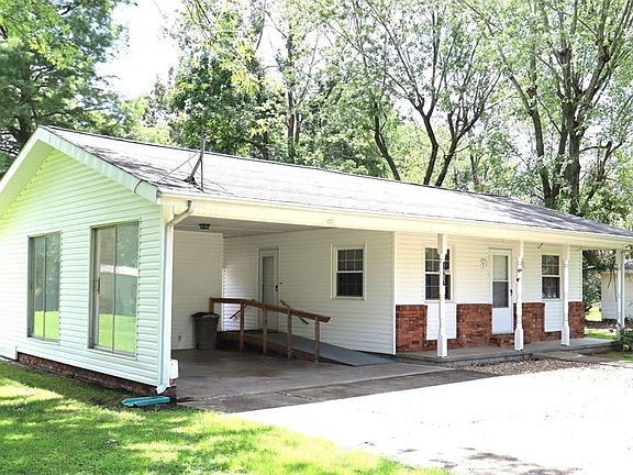 3rd image of 1007 Westport Dr