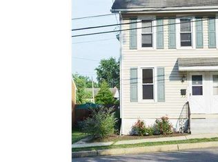 122 Walnut St, Spring City, PA 19475