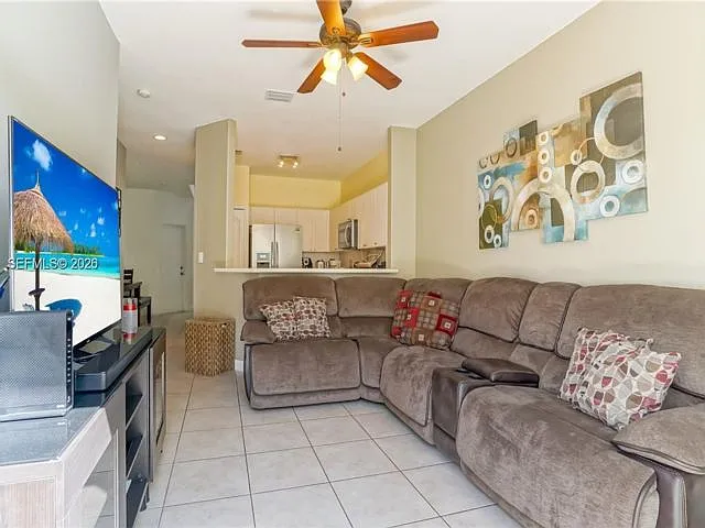 14960 SW 9th Ln #14960 — Photo 3