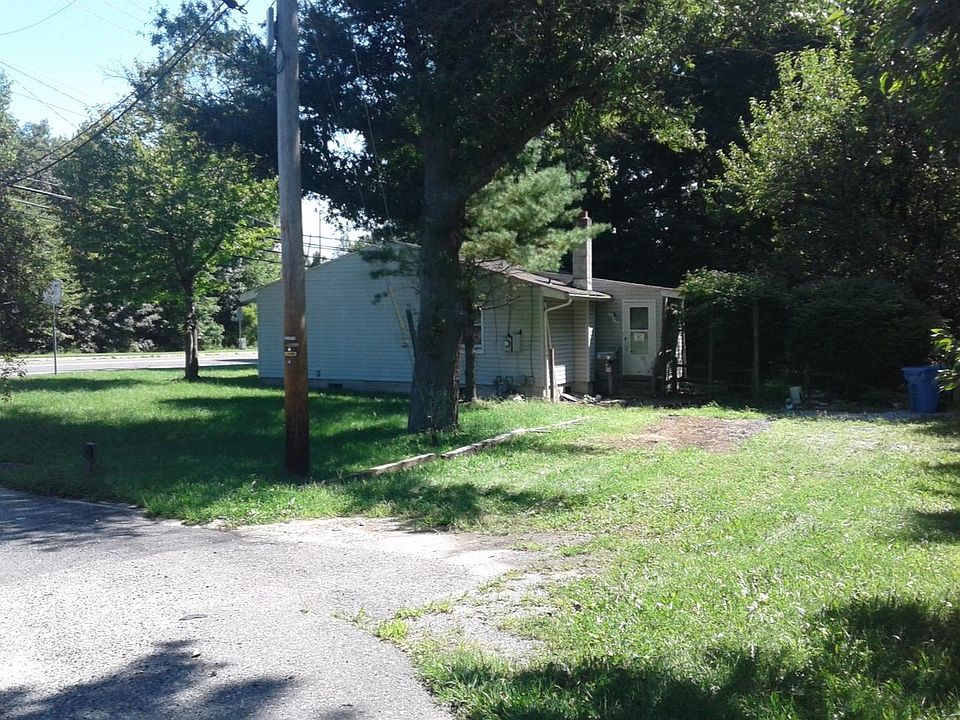 2nd image of 940 Ellis St