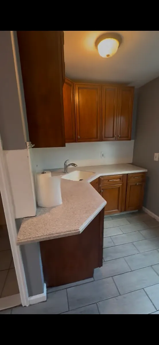 Building Photo - 239-241 E 16th St #2