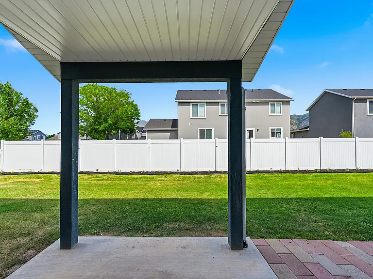244 N 200 E — Photo 5