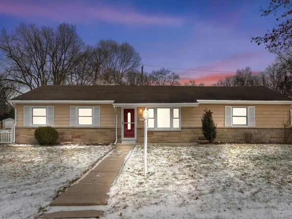 5941 Fernwood Ave, Fort Wayne, IN 46809