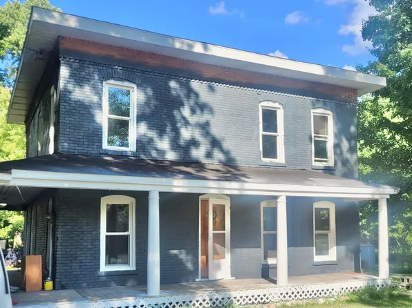347 Main St, Lawrence, MI 49064