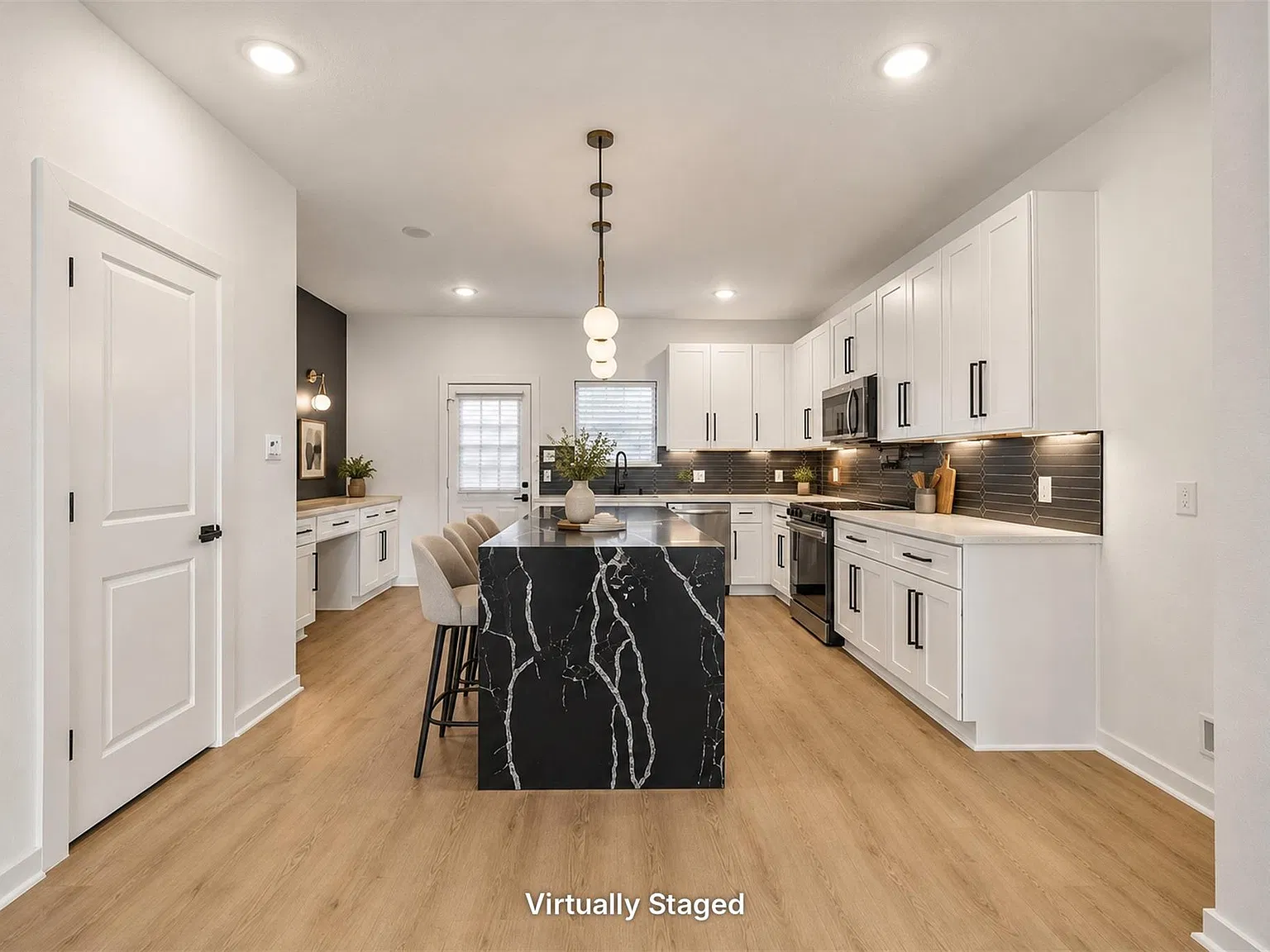 3 bed, 2.0 bath, $2,000 — Photo 3