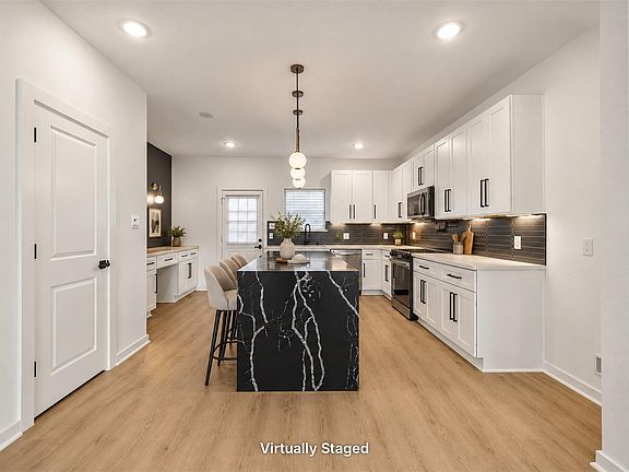 3rd image of 8129 Safebuy St #B