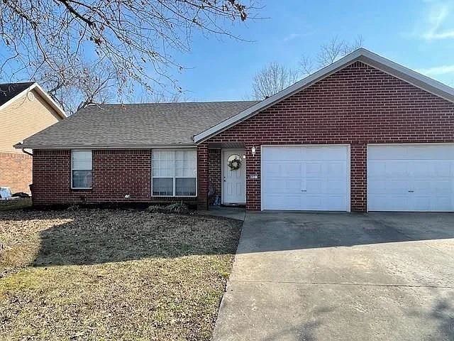 Building Photo - 802 E Kara Ln