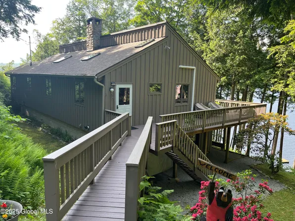 24 Whits End Way, Schroon Lake, NY 12870