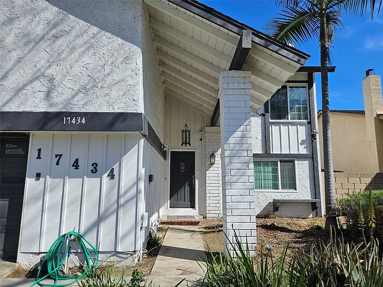17434 Lori Ann Ln — Photo 4