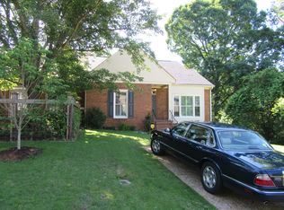 4647 Round Forest Dr, Mountain Brk, AL 35213