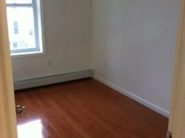 418 51st St, Brooklyn, NY 11220