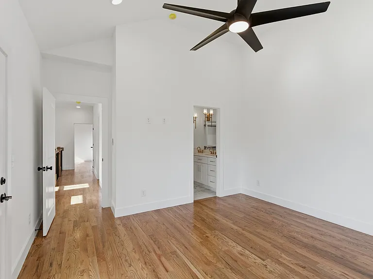 1111 Petway Ave — Photo 16