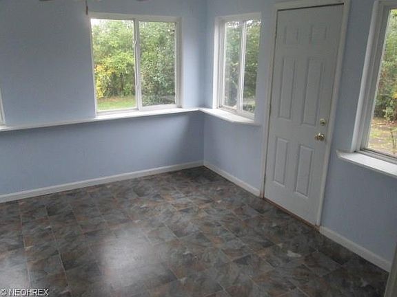 5th image of 20764 Alameda Pkwy