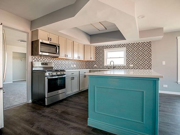 4th image of 7749 W Grand Ave #1