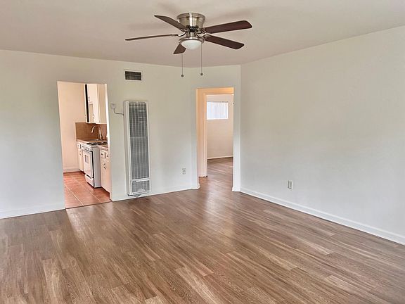 4th image of 4523 Georgia St