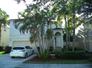 672 NW 159th Ave, Pembroke Pines, FL 33028