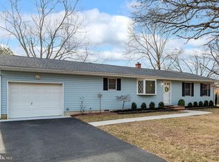 145 Ocean Gate Dr, Bayville, NJ 08721