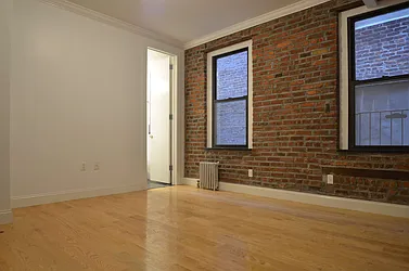 Rented by CITY SKYLINE REALTY INC