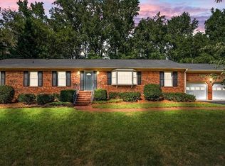 4503 Doncaster Dr, Greensboro, NC 27406