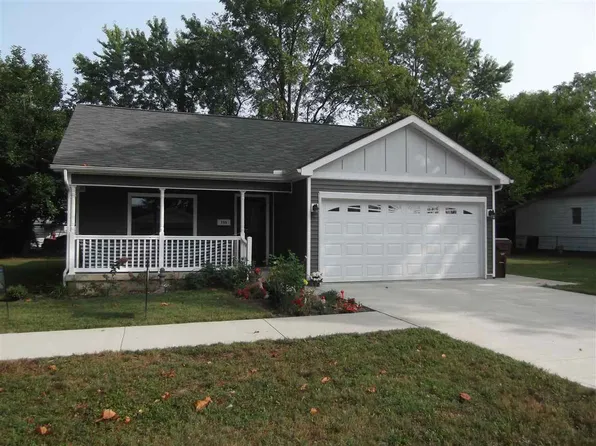 759 Nebeker St, Clinton, IN 47842