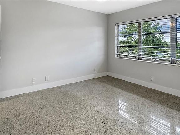 3rd image of 2190 NE 51st Ct APT 106