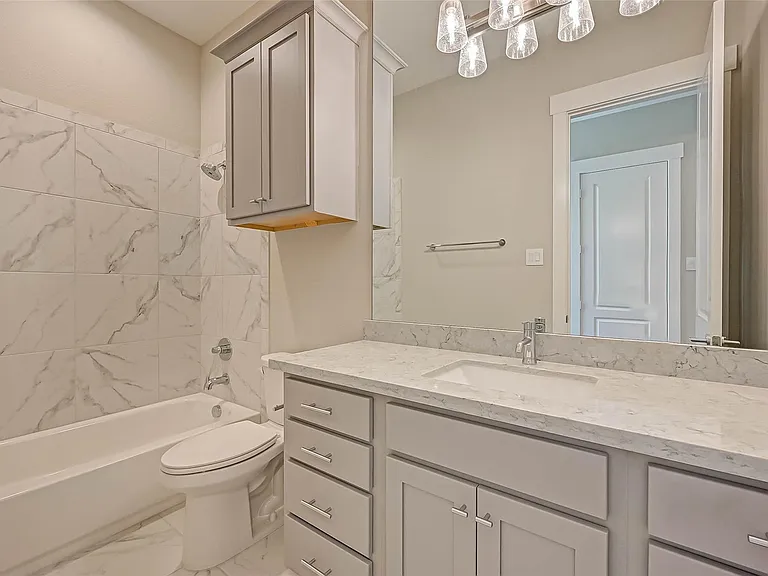 67 Thorpe Ln — Photo 18