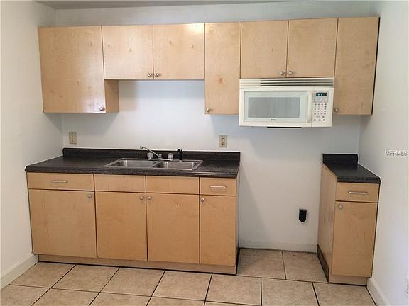 3rd image of 1012 E 108th Ave