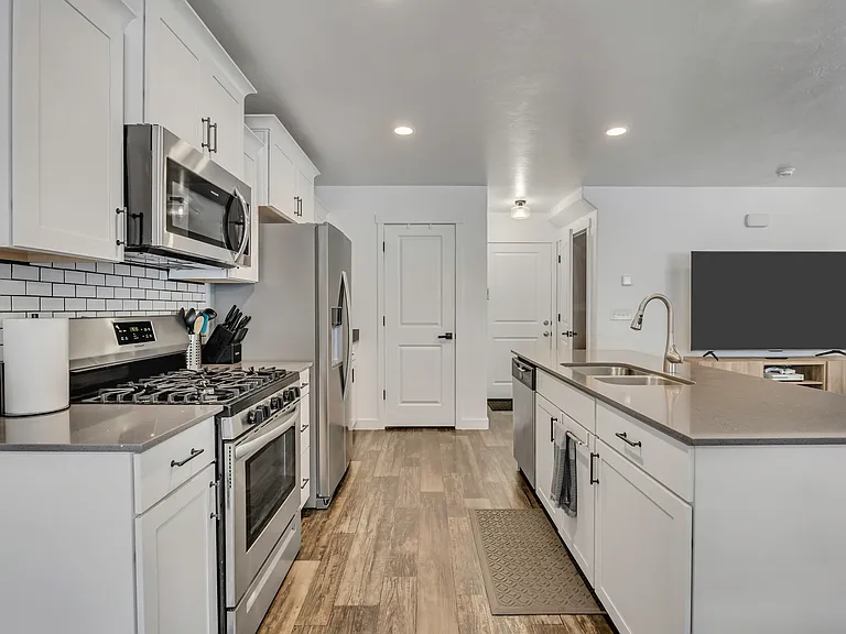 5176 W Duet Dr — Photo 6