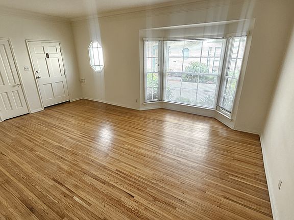 5th image of 224 S Tower Dr APT C
