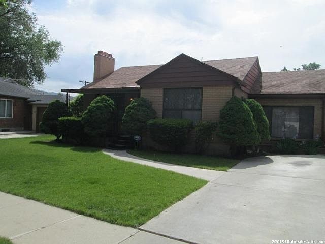 1st image of 730 N Lafayette Dr