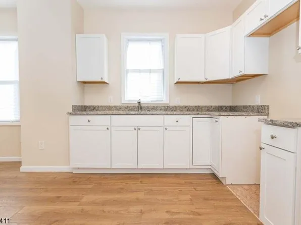 1004 Chandler Ave #1, Roselle, NJ 07203