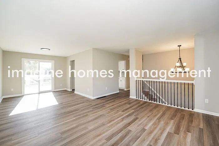 3 bed, 2.0 bath, 1632 sqft, $2,495 — Photo 2