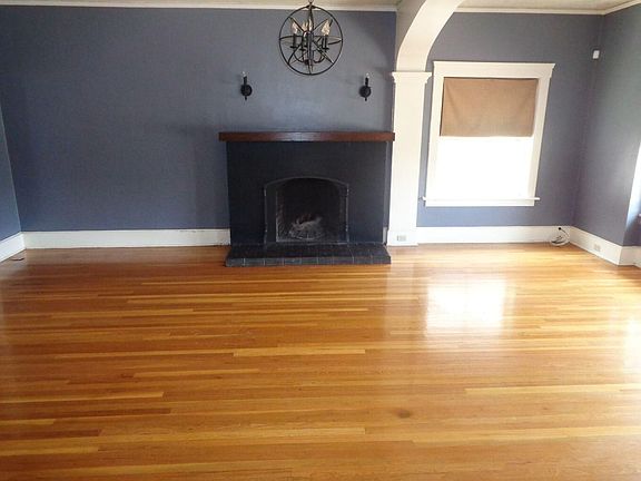 4th image of 3128 Federal Ave