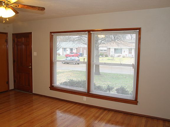 5th image of 7130 Marwinette Ave