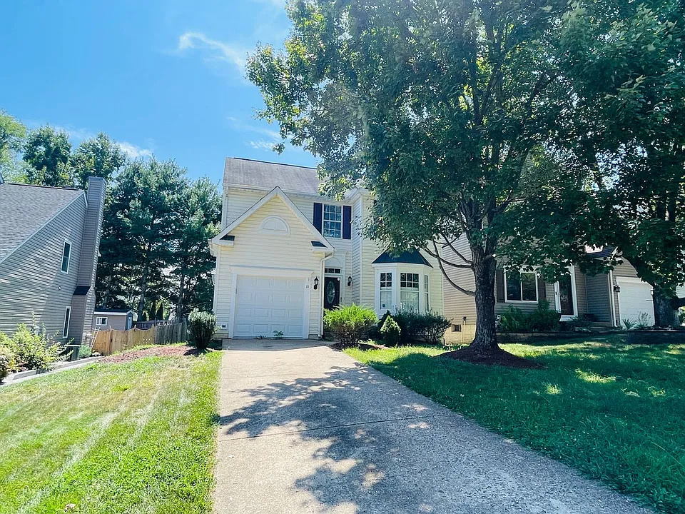 11 Catherine Ln