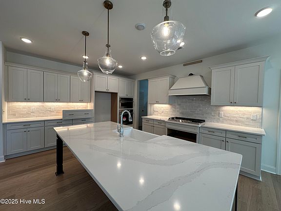 5th image of 4022 Watersail Drive #119