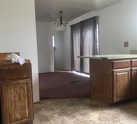 4th image of 3180 River Park Dr