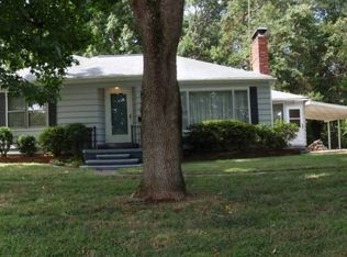 16 Woodside Dr, Belleville, IL 62223